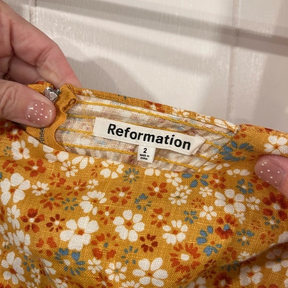 REFORMATION Lucila Linen Yellow Midi Dress 2 - Picture 7 of 10